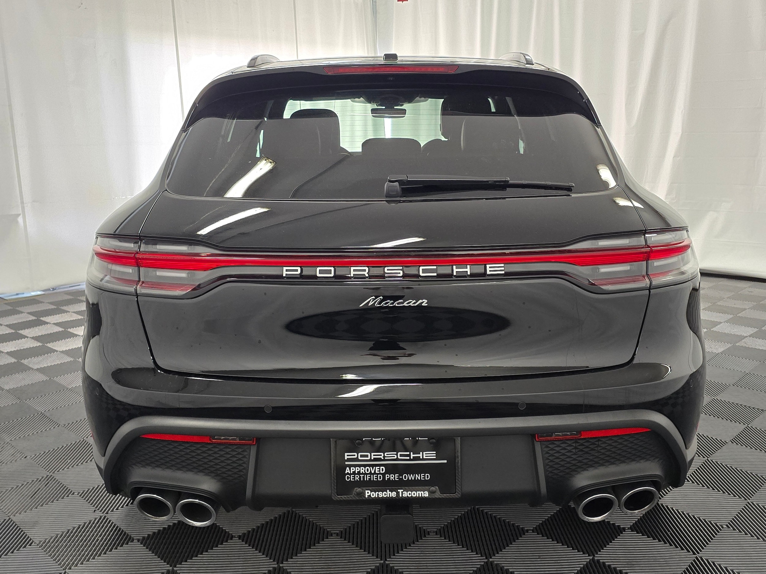 2025 Porsche Macan - Photo 6
