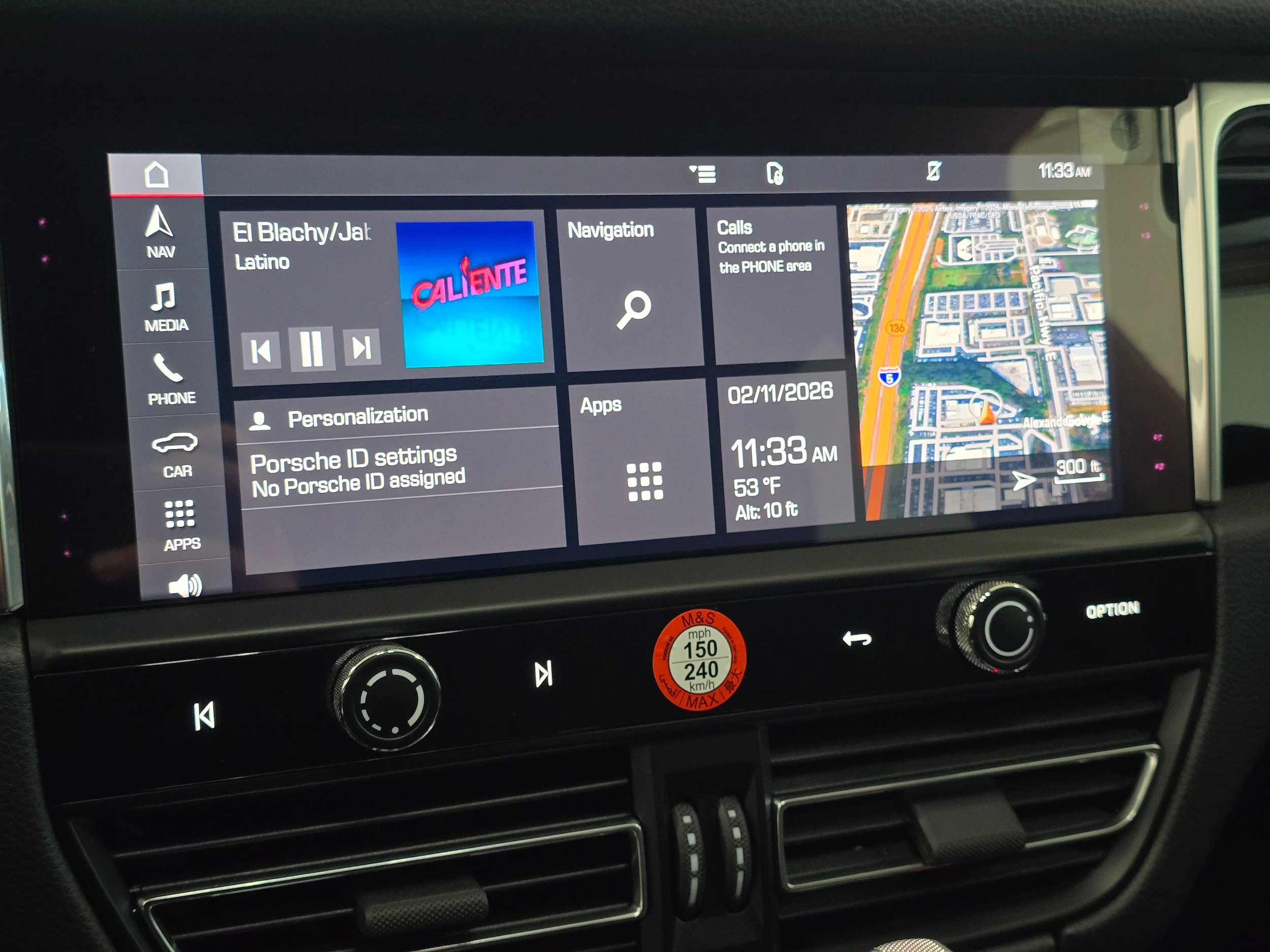 2025 Porsche Macan - Photo 16