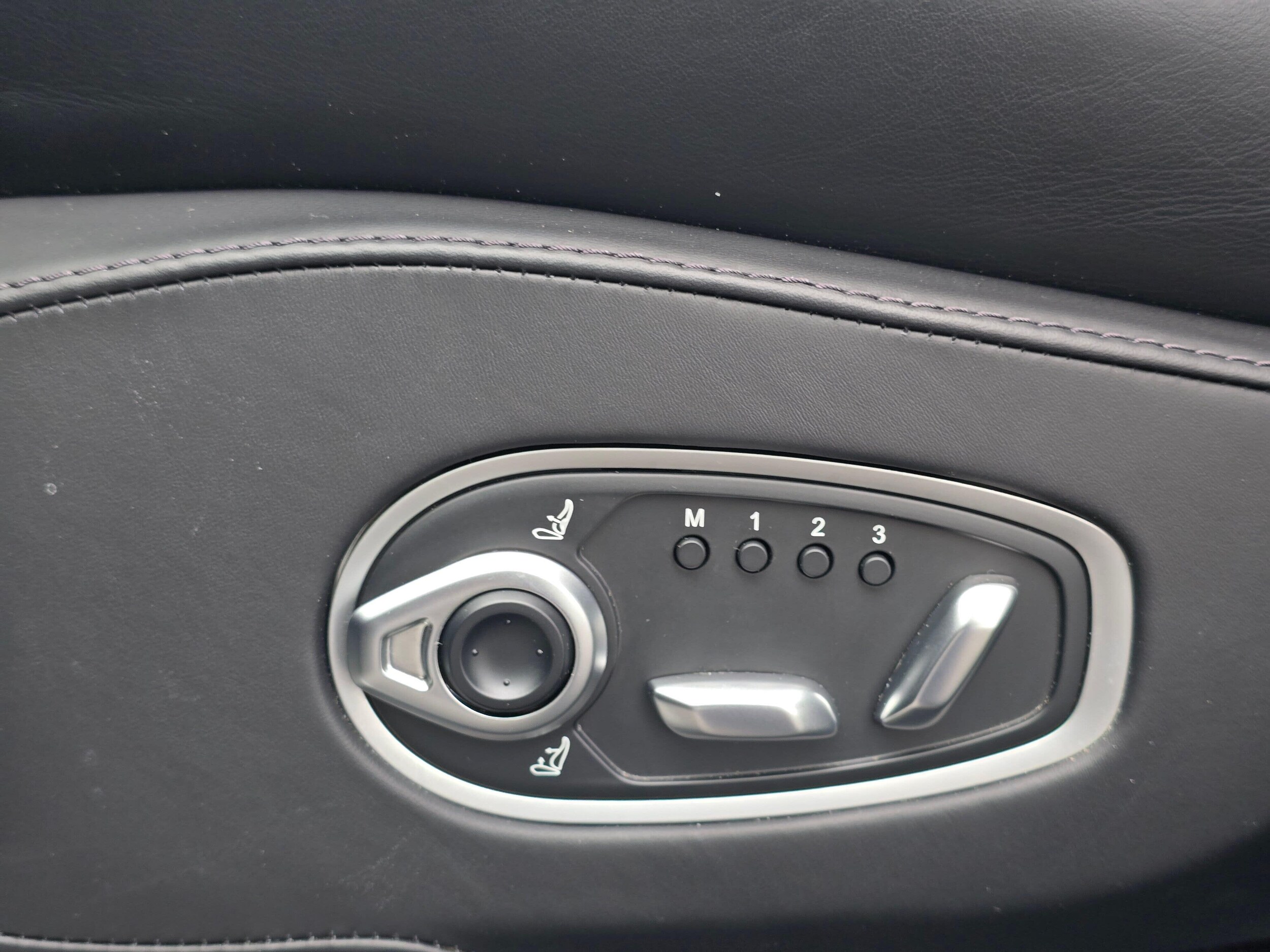 2024 Aston Martin DBX 707 - Photo 34