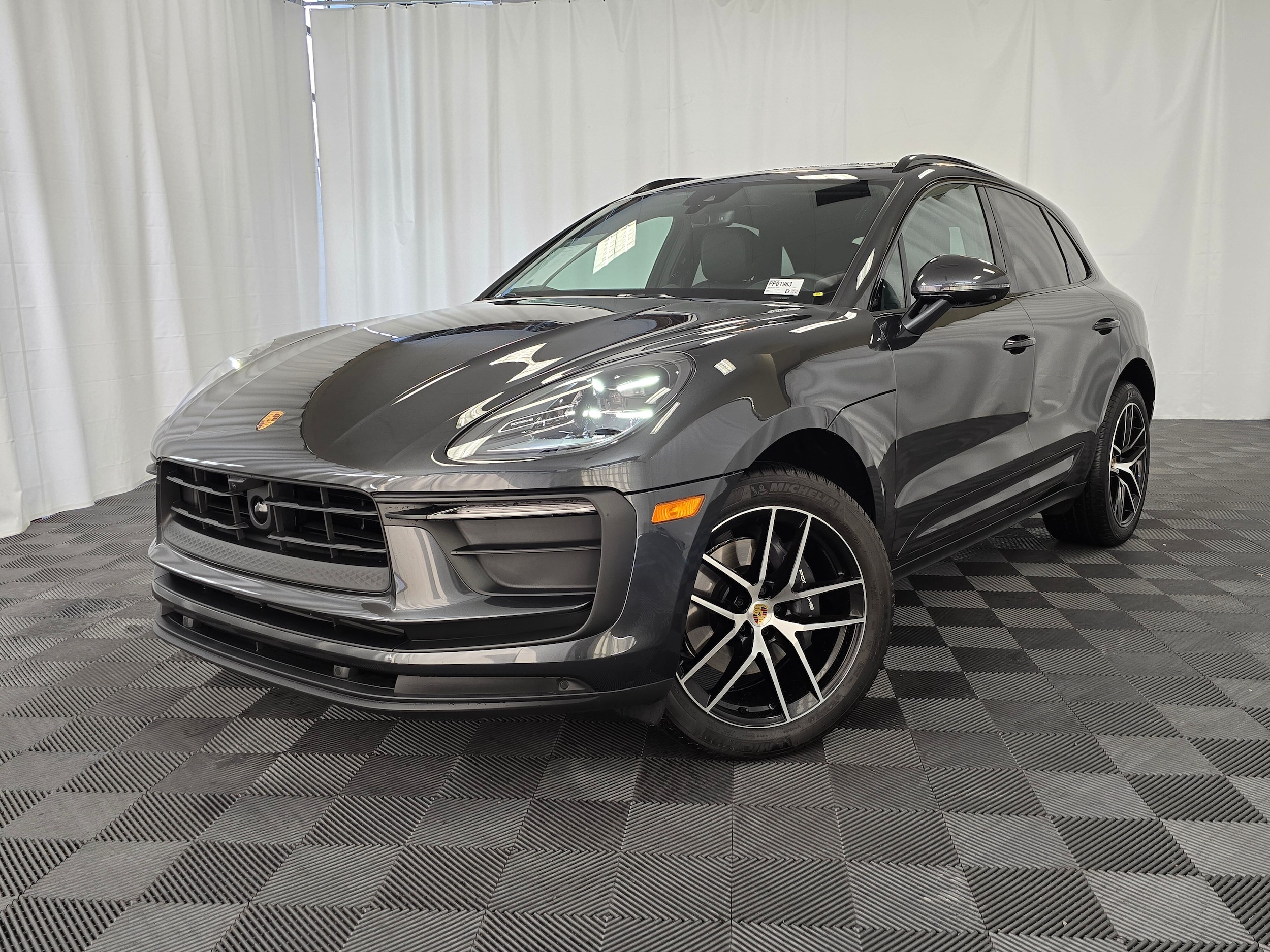 2024 Porsche Macan T