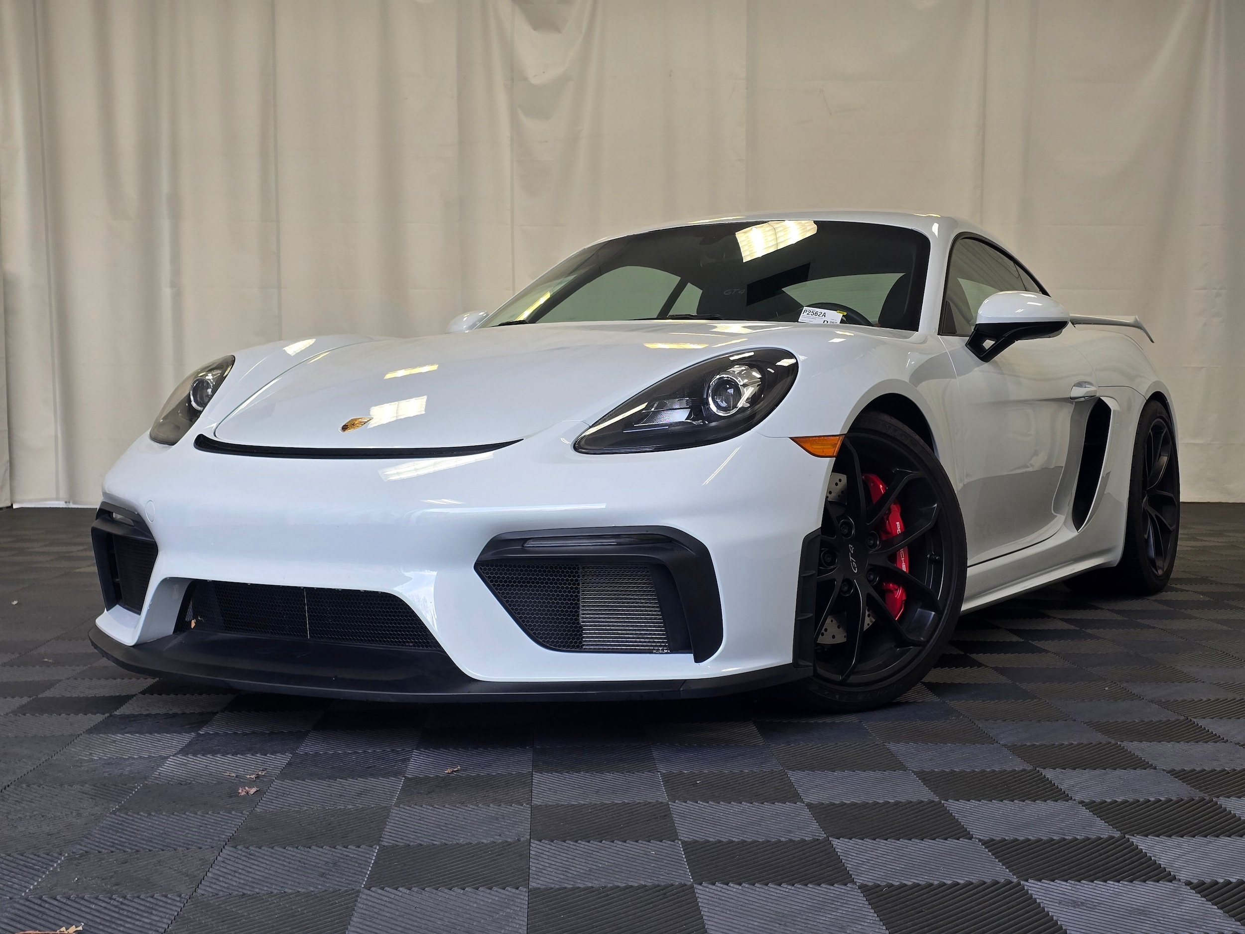 2020 Porsche 718 GT4's photo