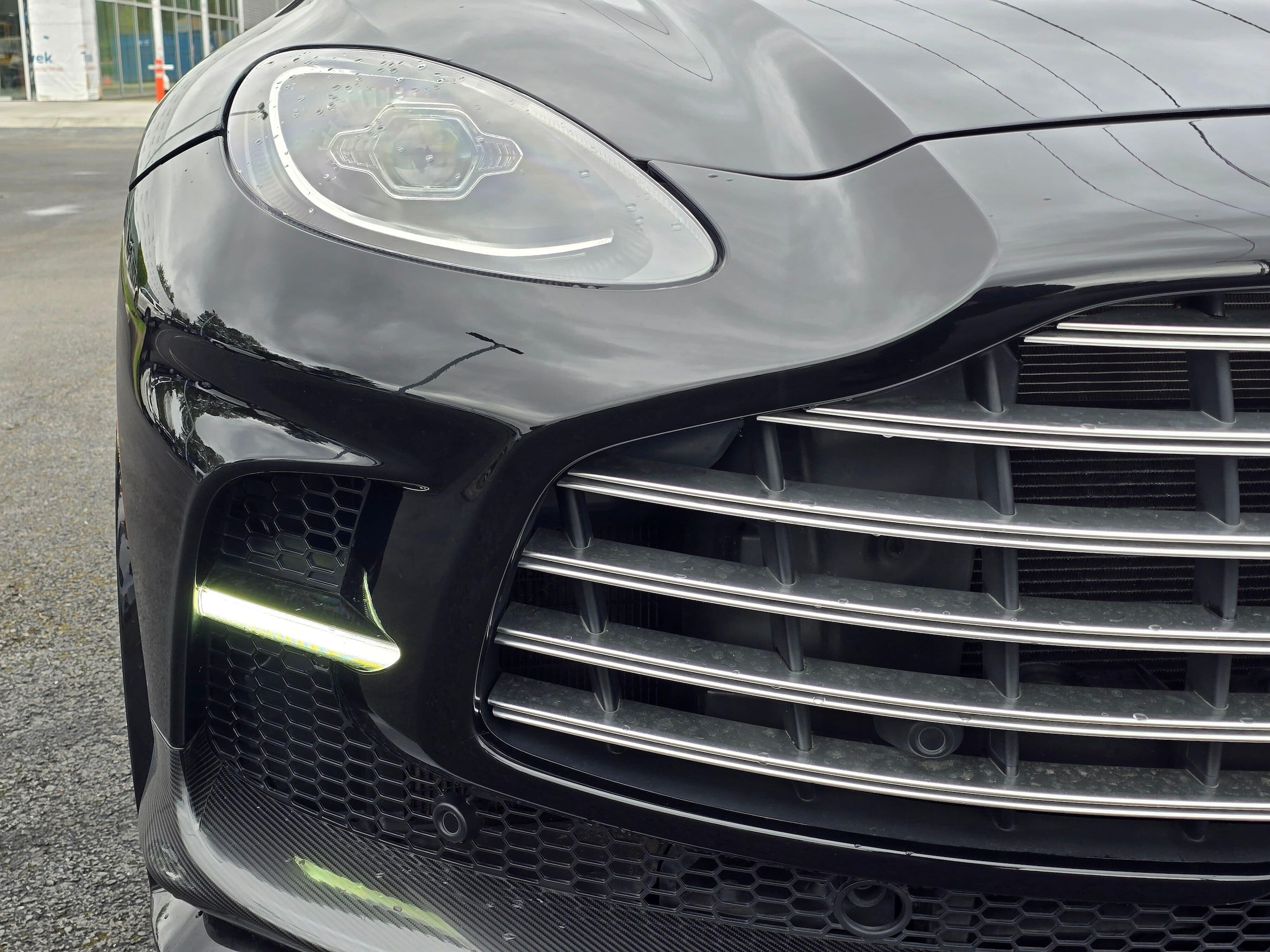 2024 Aston Martin DBX 707 - Photo 30