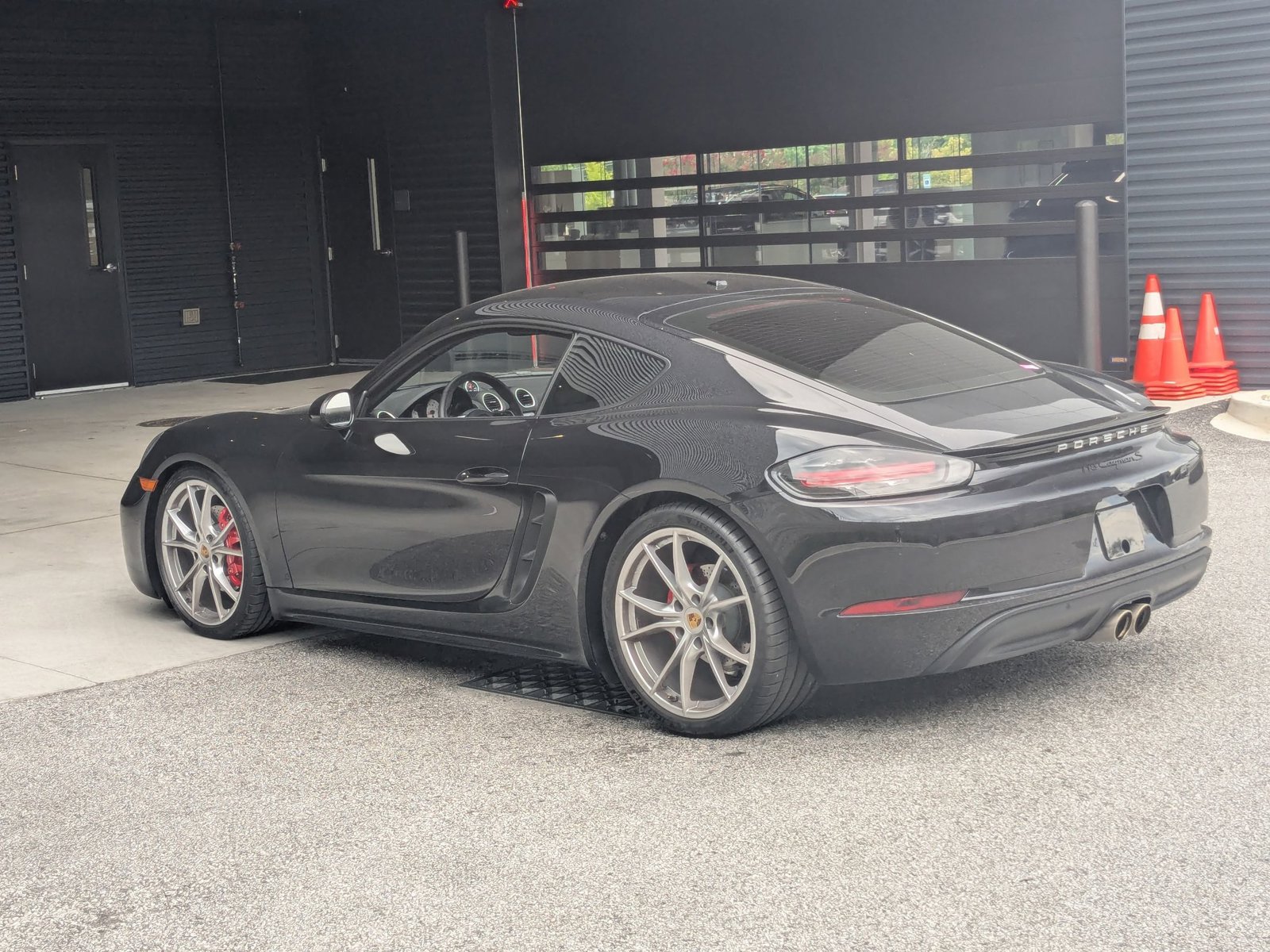 2025 Porsche Cayman S photo 3