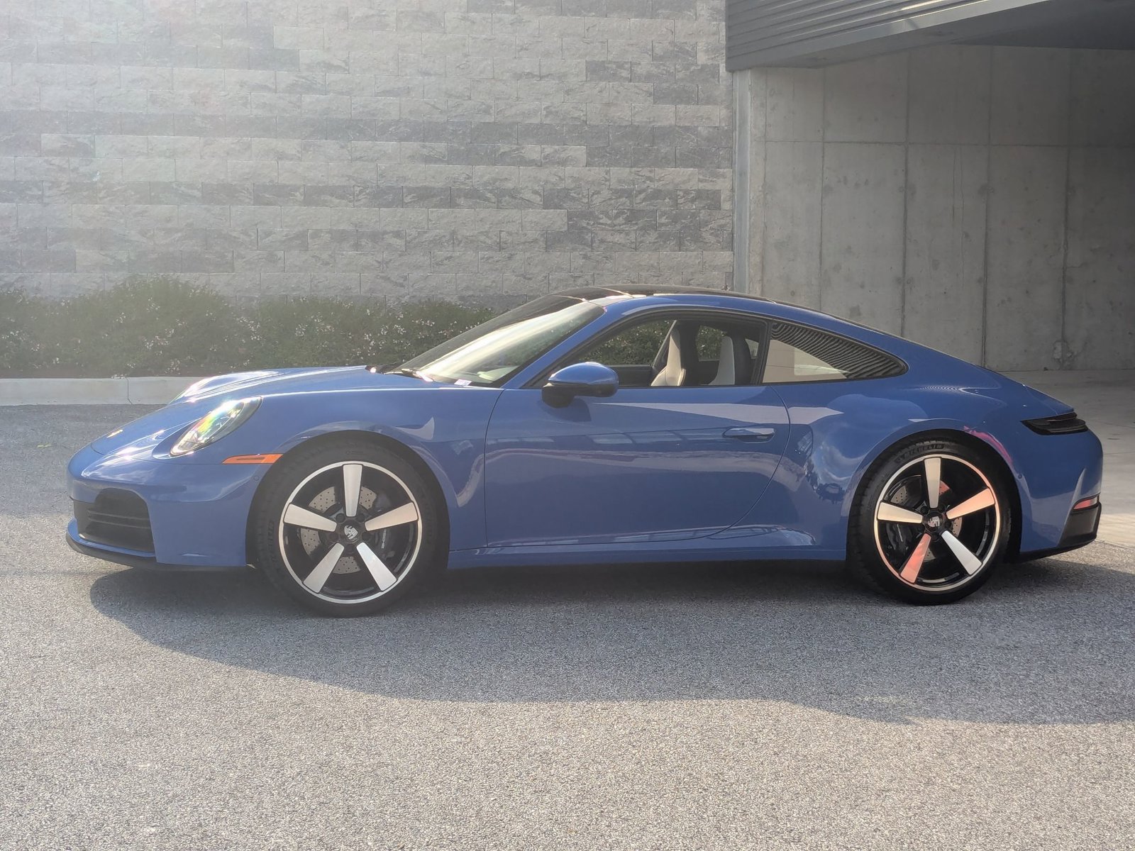 2025 Porsche 911 Coupe photo 2