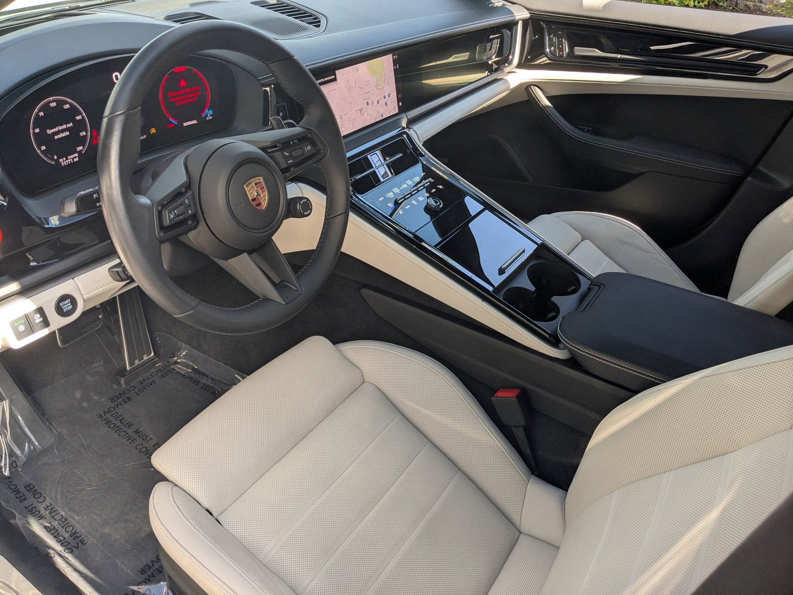 2024 Porsche Panamera 4 photo 4