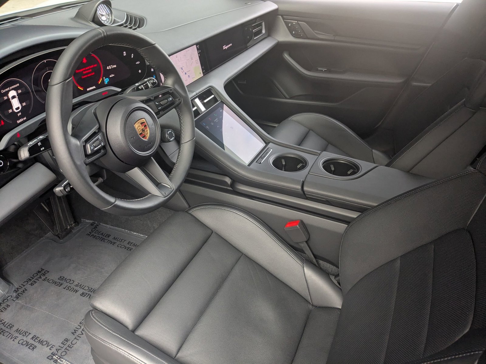 2024 Porsche Taycan 4S Cross Turismo photo 4