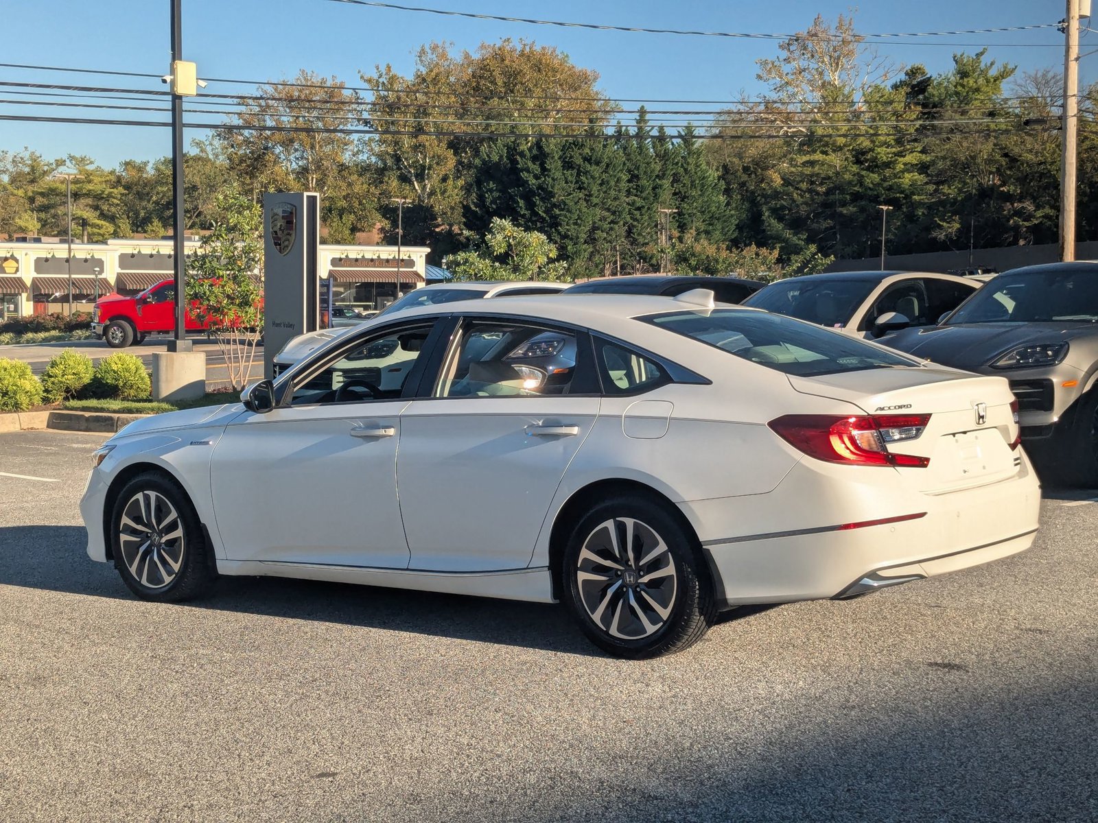 2020 Honda Accord Hybrid Touring photo 3