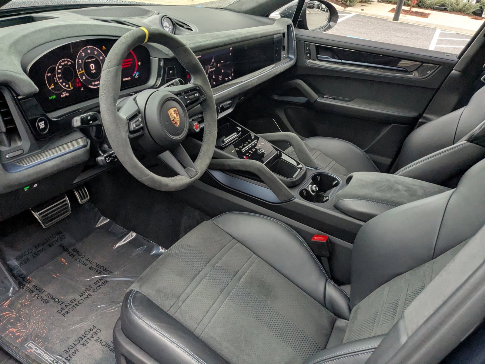 2024 Porsche Cayenne Coupe Turbo GT photo 3