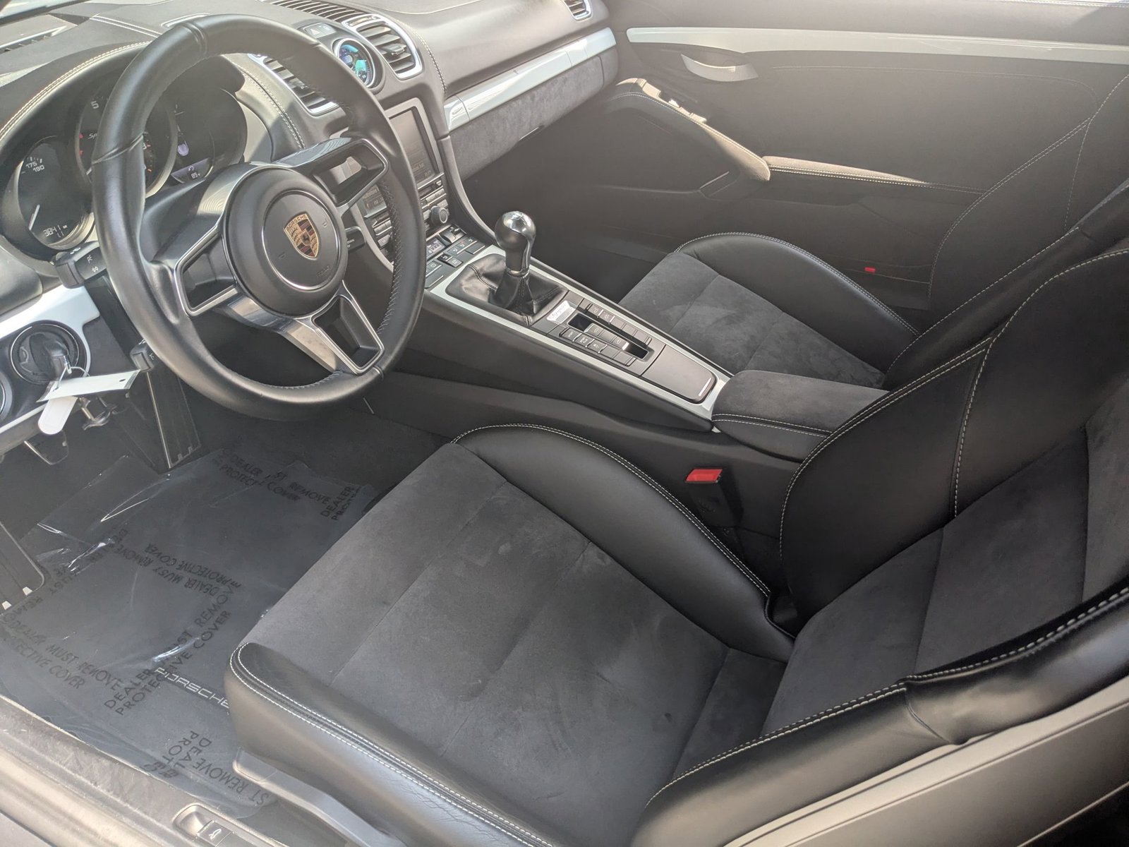 2016 Porsche Boxster Spyder photo 4