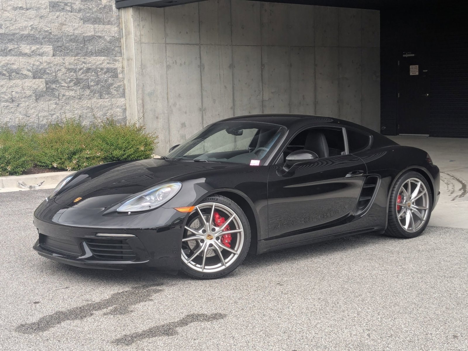 2025 Porsche 718 Cayman S