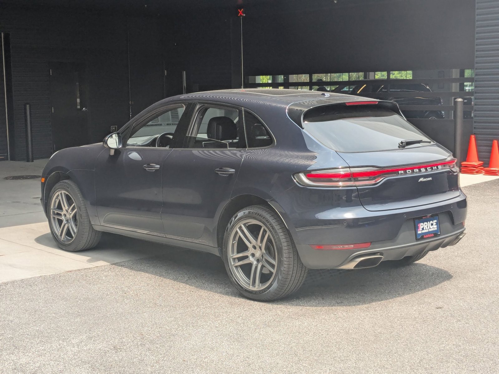 2019 Porsche Macan photo 3