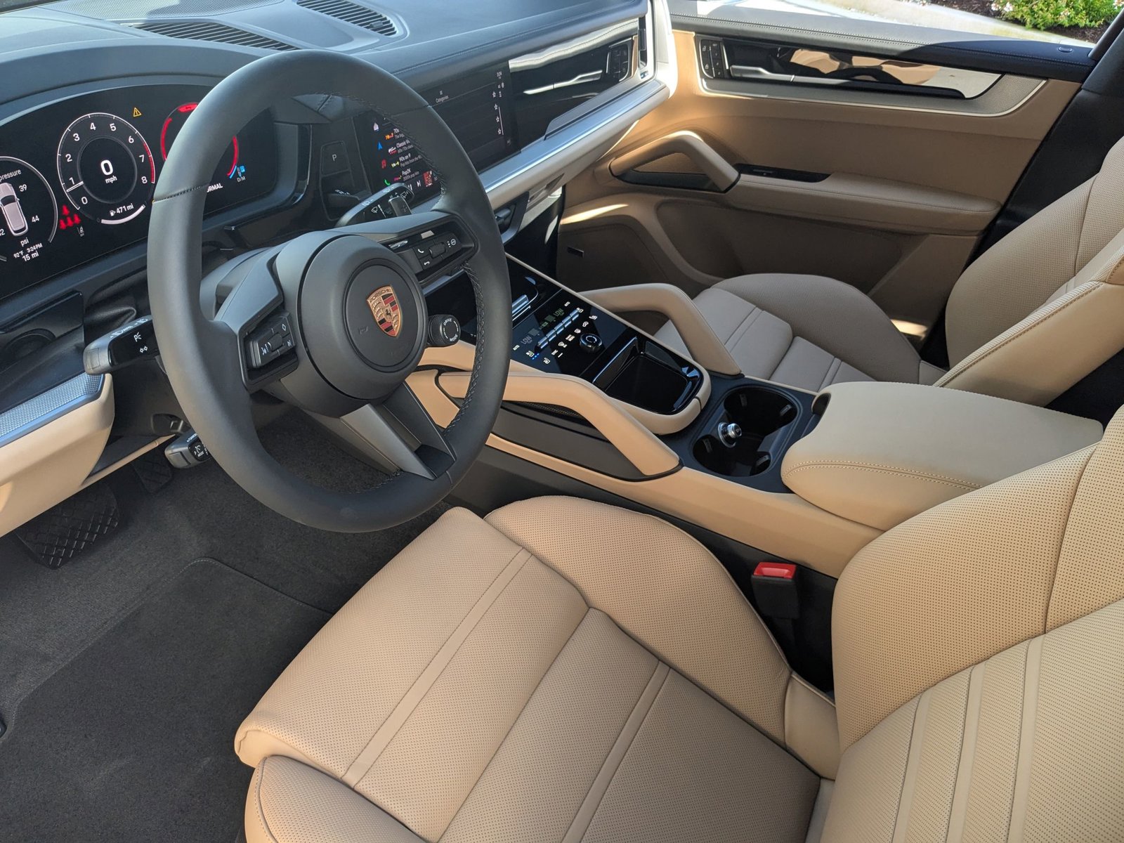 2026 Porsche Cayenne photo 4