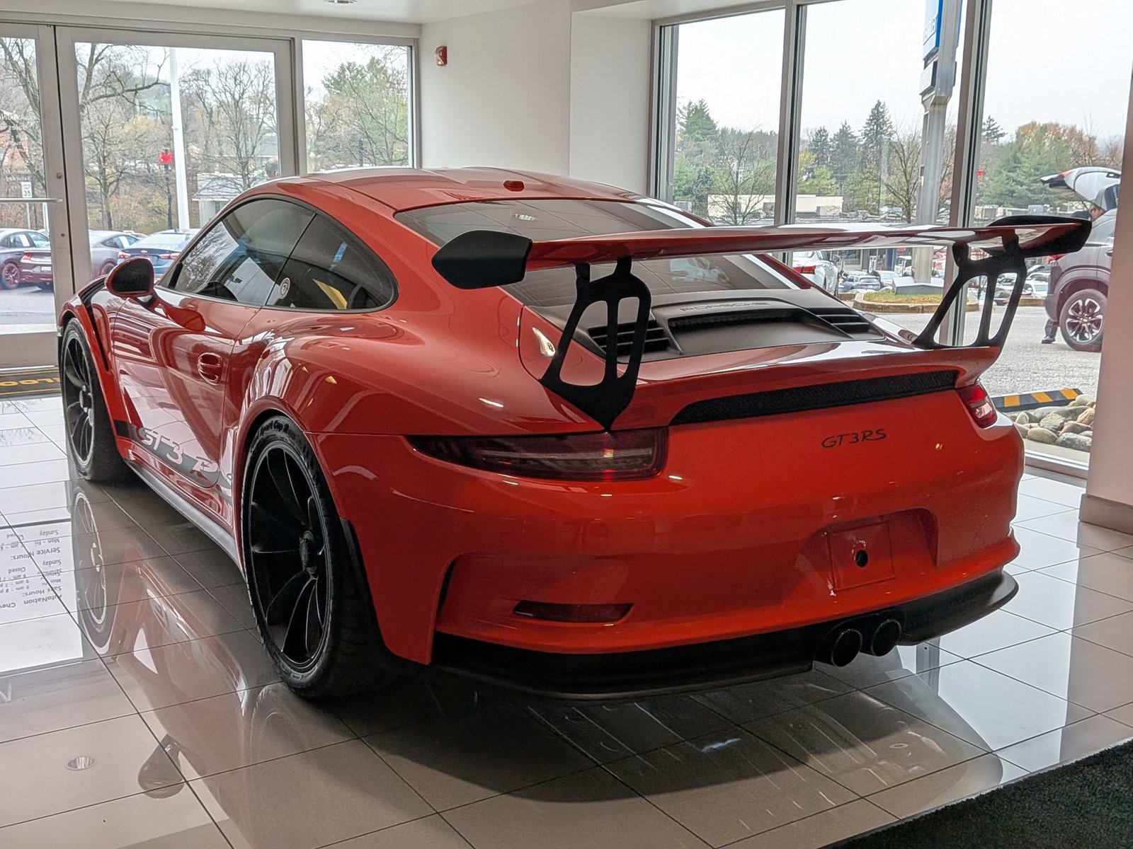 2016 Porsche 911 GT3 RS photo 2