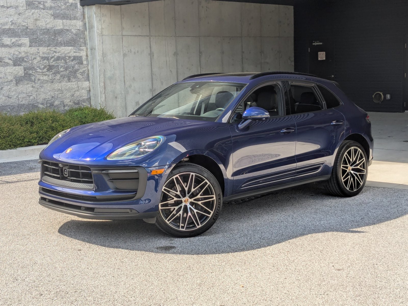 2023 Porsche Macan