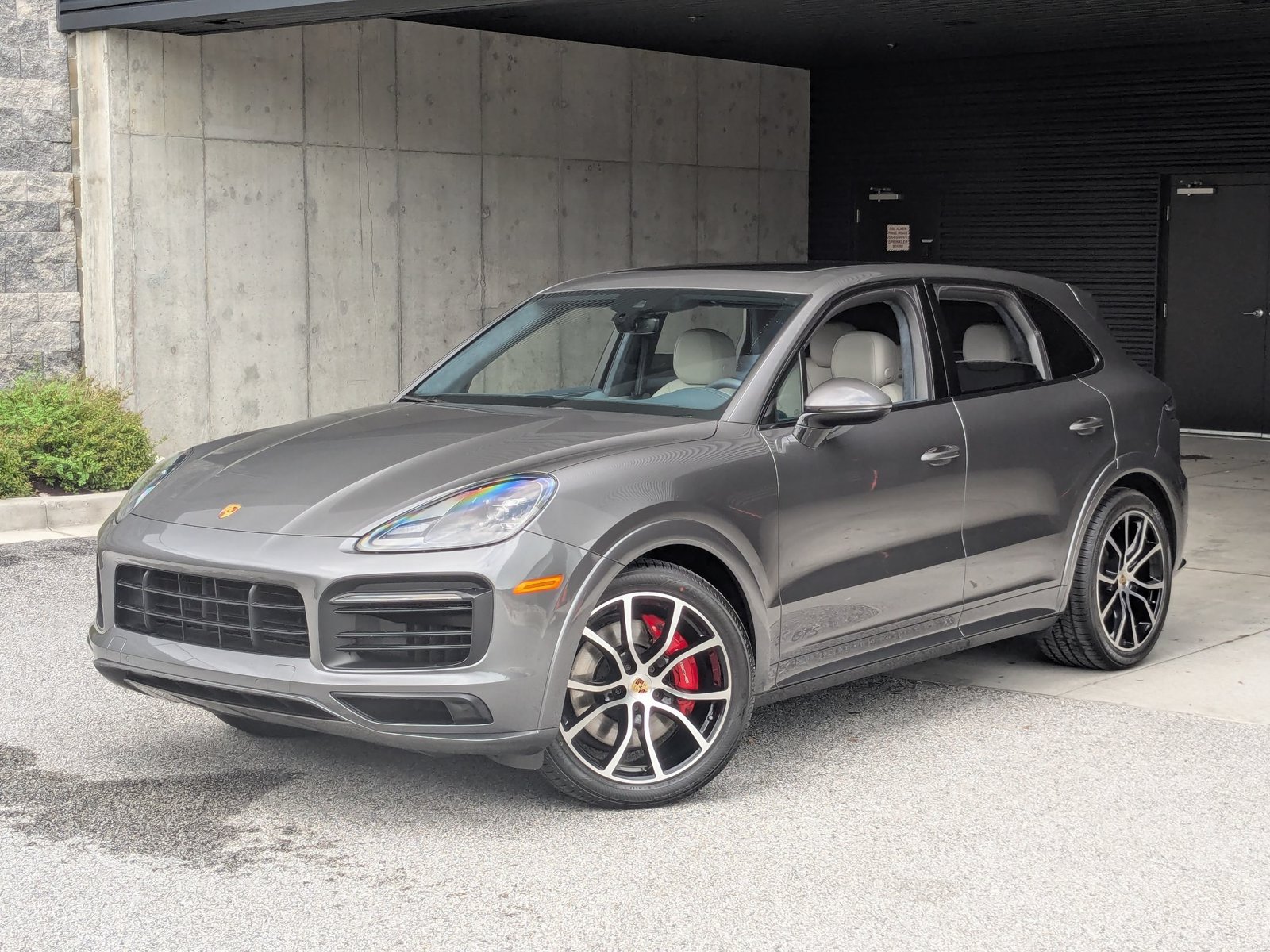 2023 Porsche Cayenne