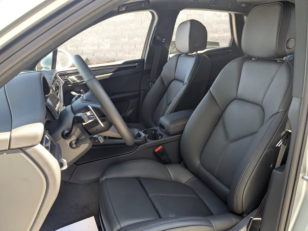 Certified 2026 Porsche Macan Sport Utility