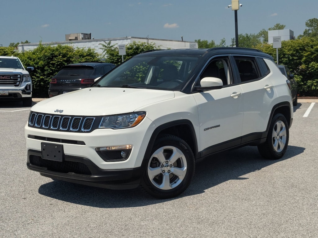 Used 2018 Jeep Compass Latitude Sport Utility