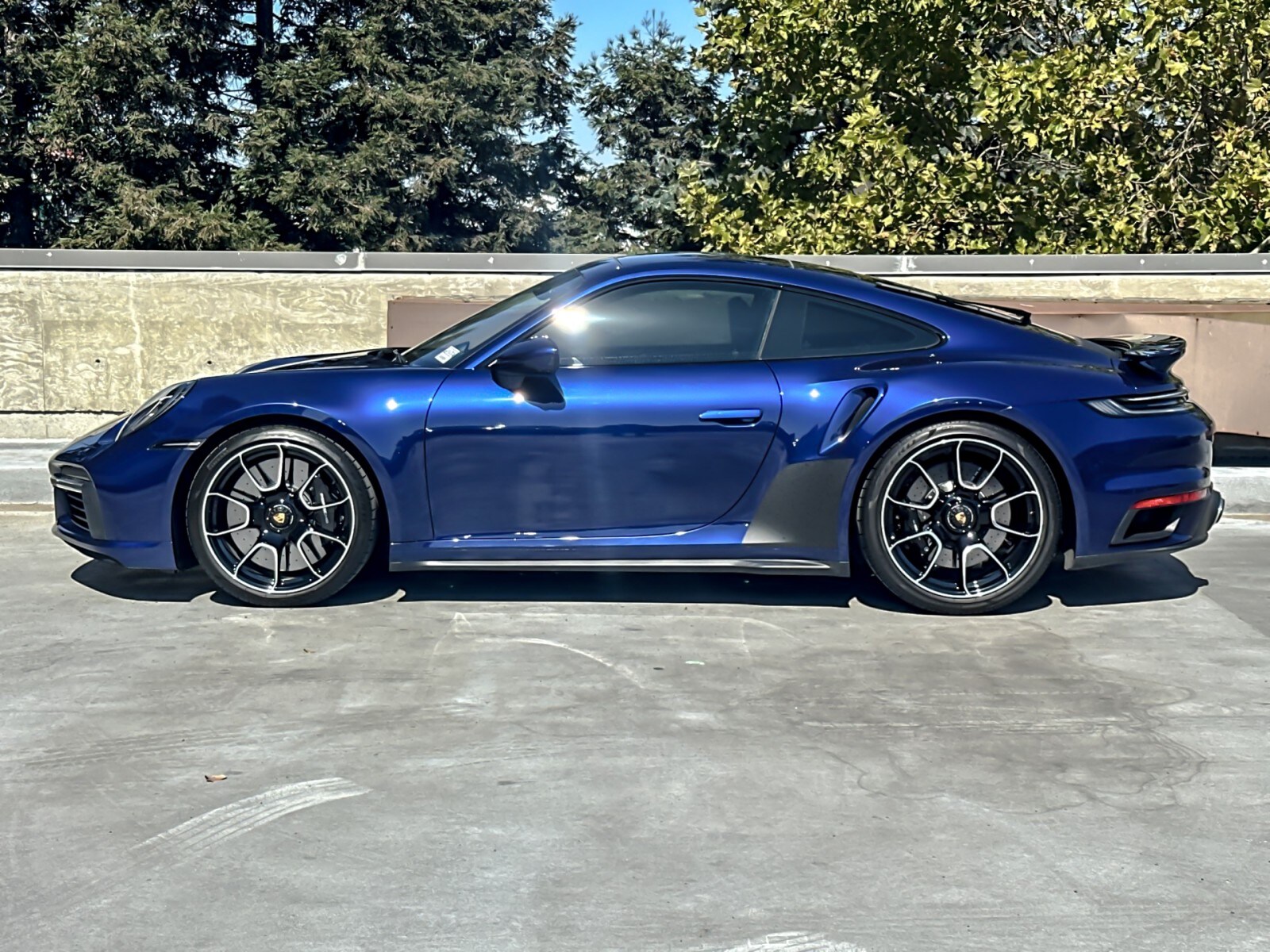 2021 Porsche 911 Turbo S photo 2