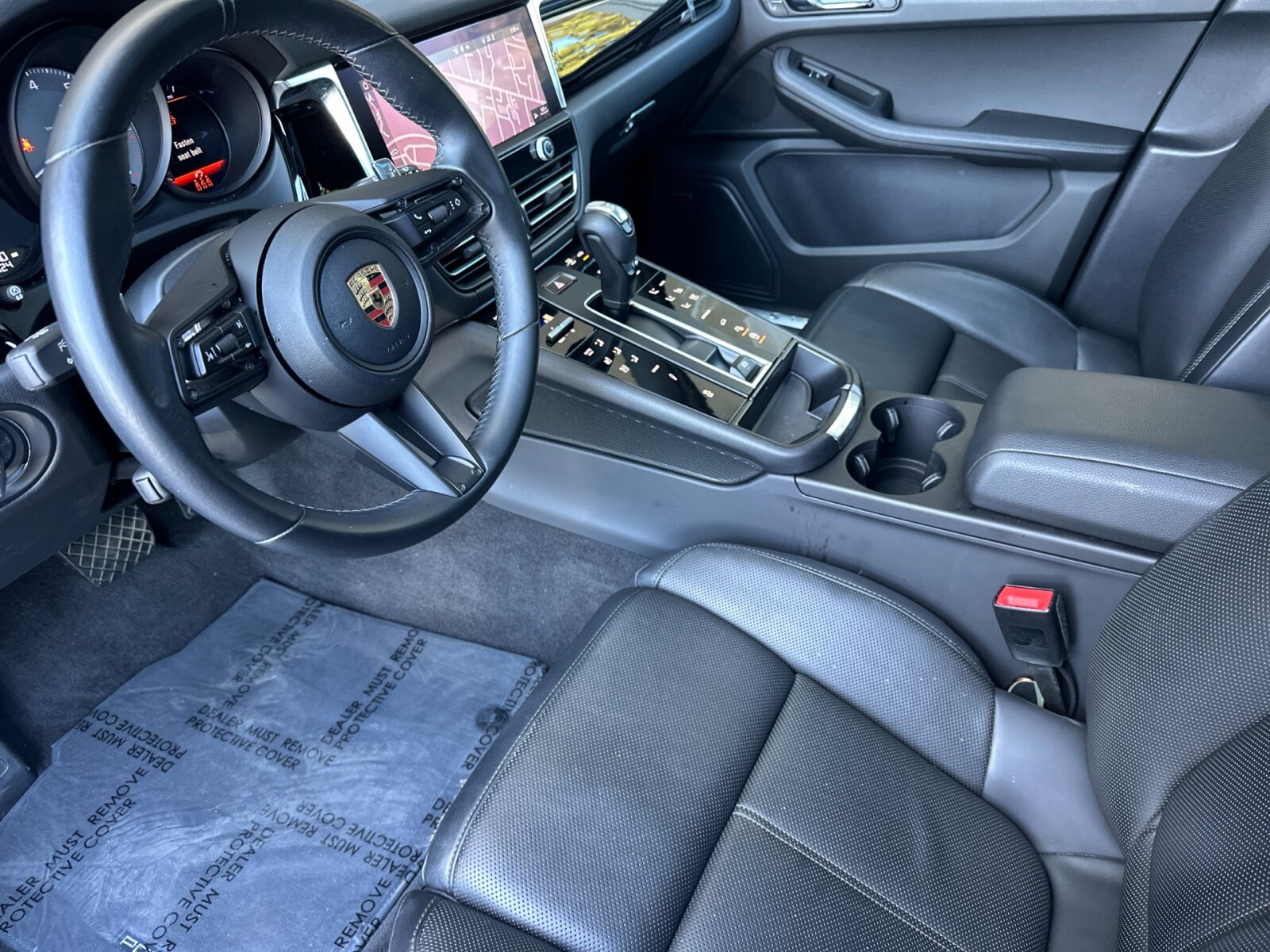 2023 Porsche Macan S photo 4