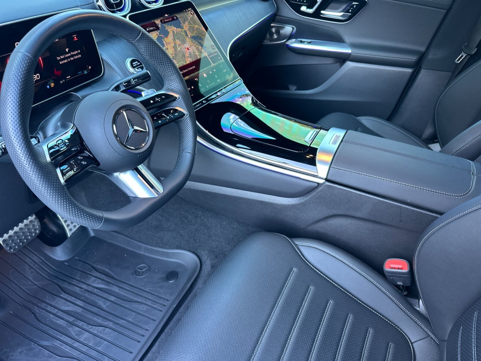 2025 Mercedes Benz GLC 300 4MATIC photo 3
