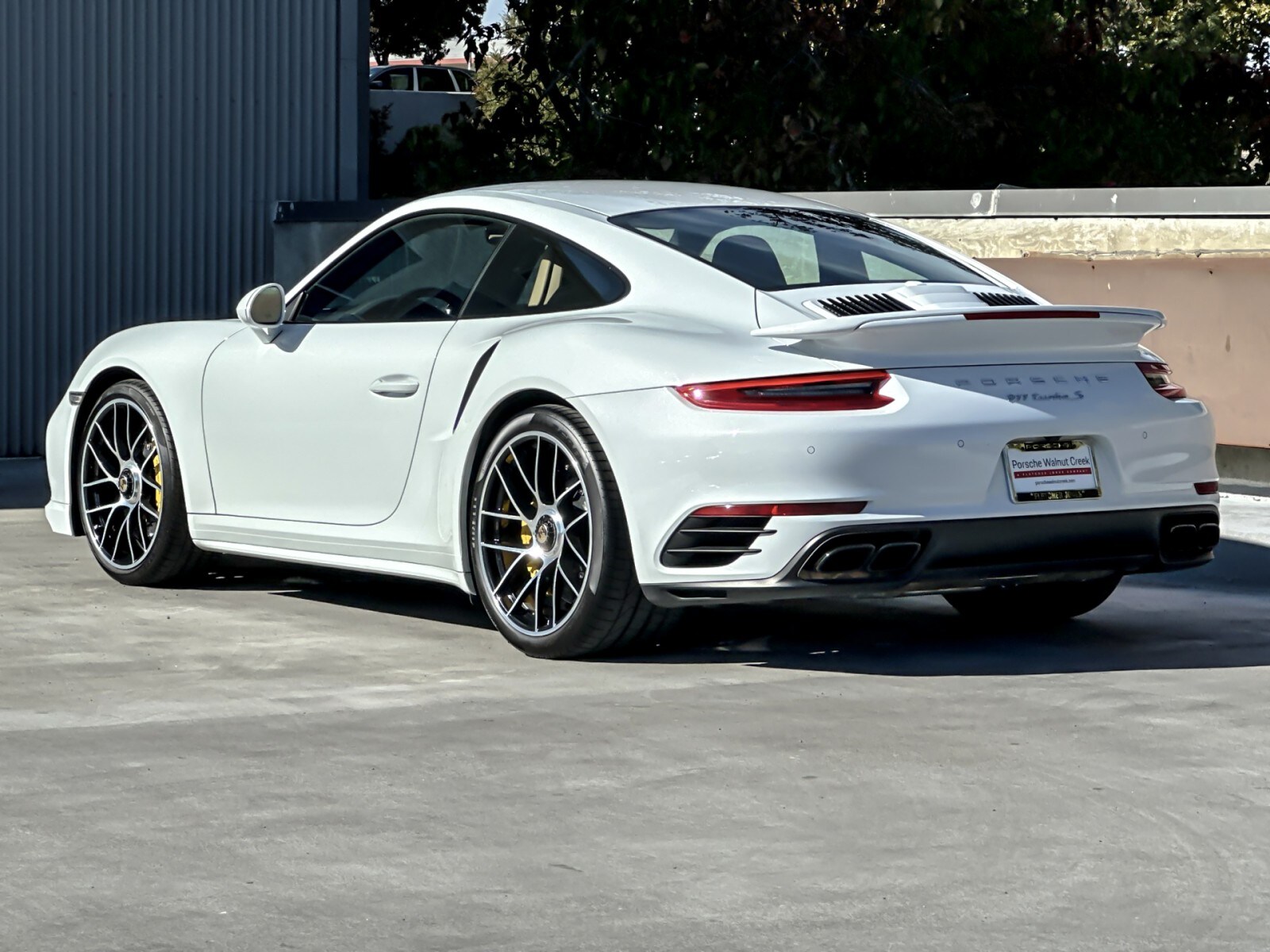 2018 Porsche 911 Turbo S photo 3