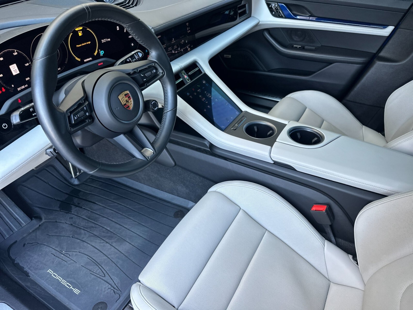 2021 Porsche Taycan Turbo photo 4