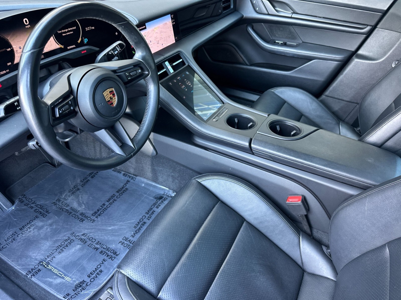 2022 Porsche Taycan photo 4