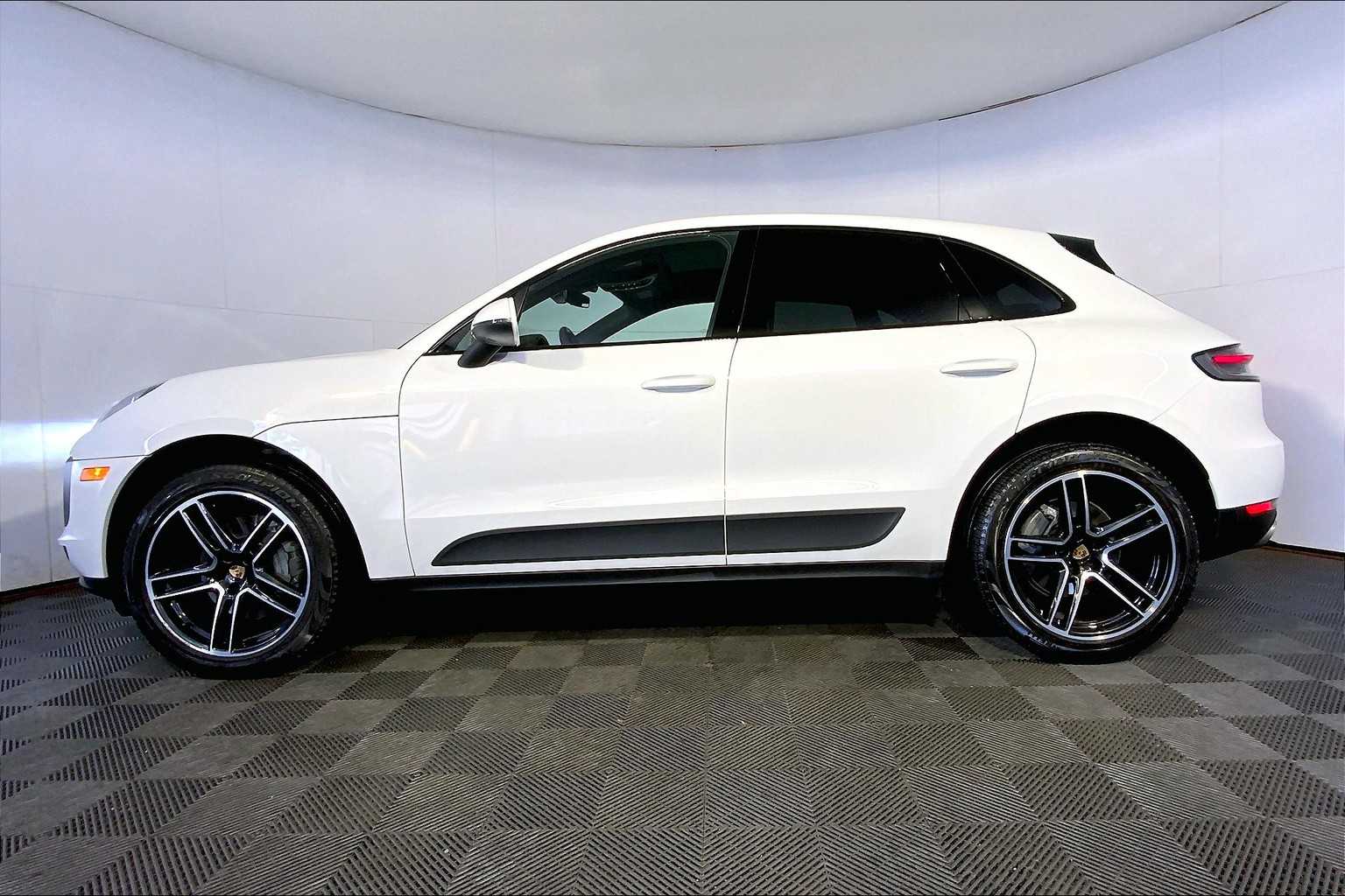 2020 Porsche Macan S