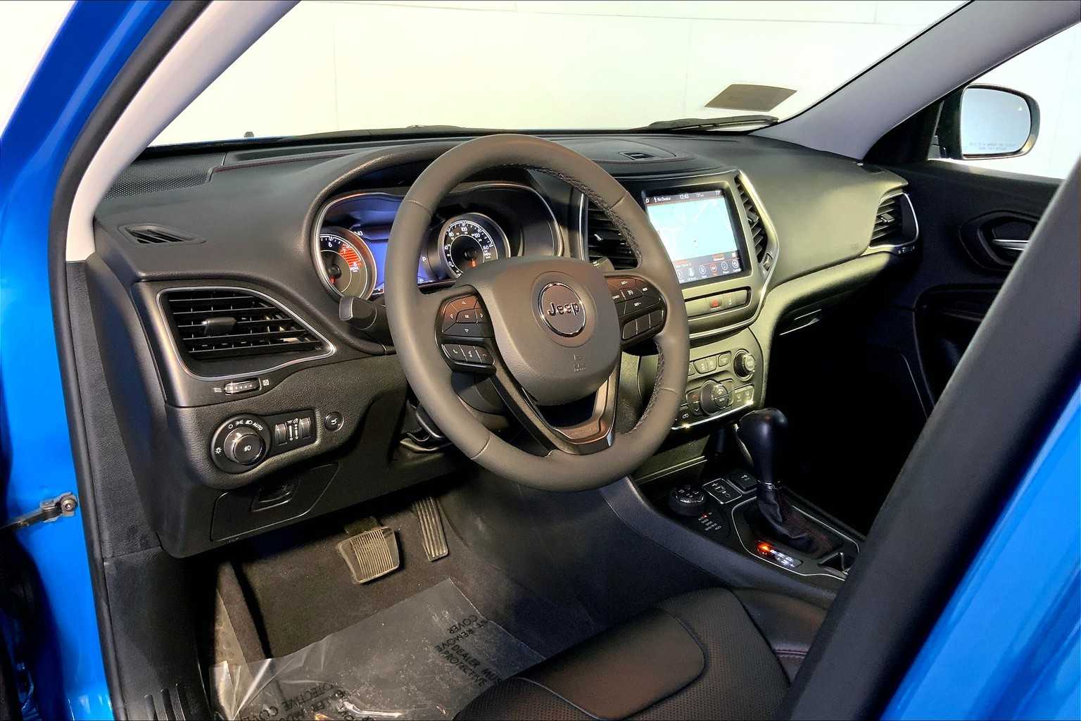 2022 Jeep Cherokee Trailhawk photo 4