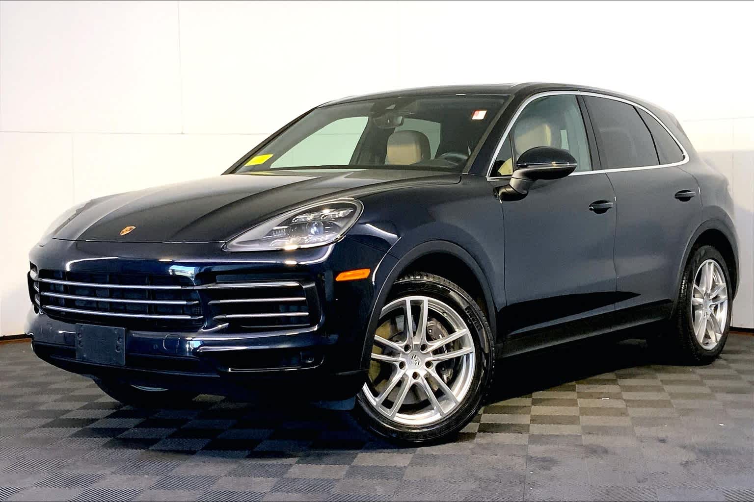2021 Porsche Cayenne Base's photo