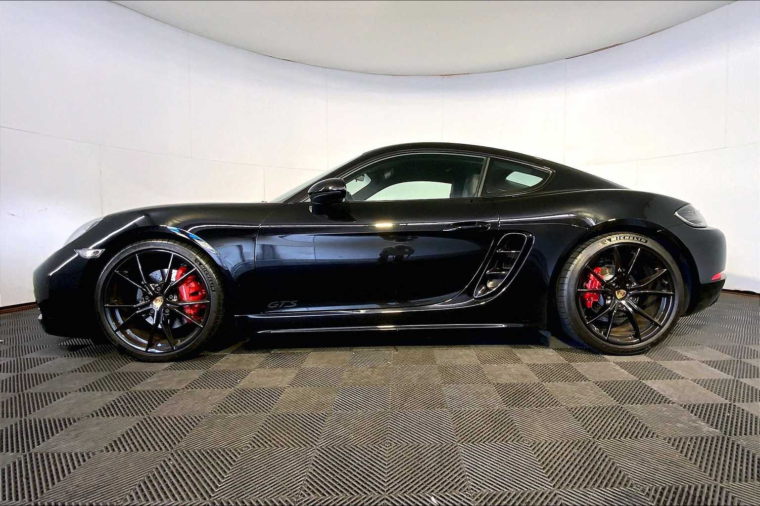 2018 Porsche 718 Cayman GTS
