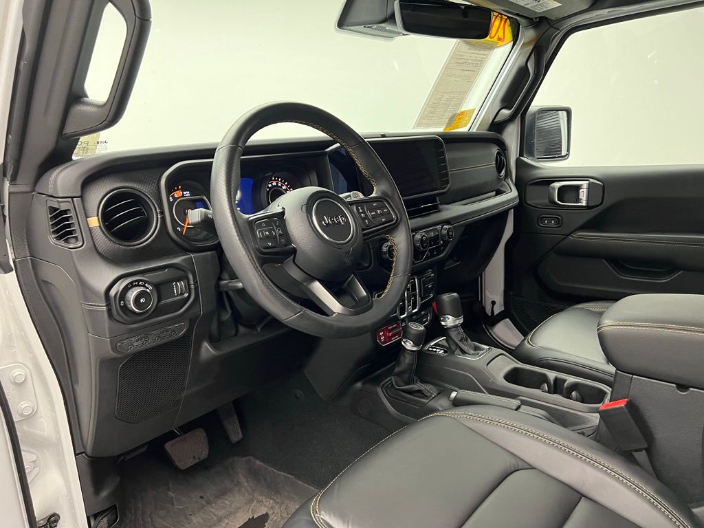 2024 Jeep Wrangler Rubicon 392 photo 4
