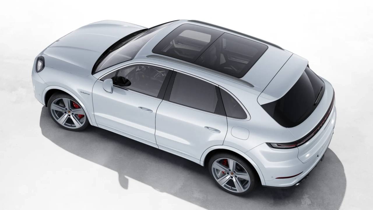 2026 Porsche Cayenne E-Hybrid S photo 4