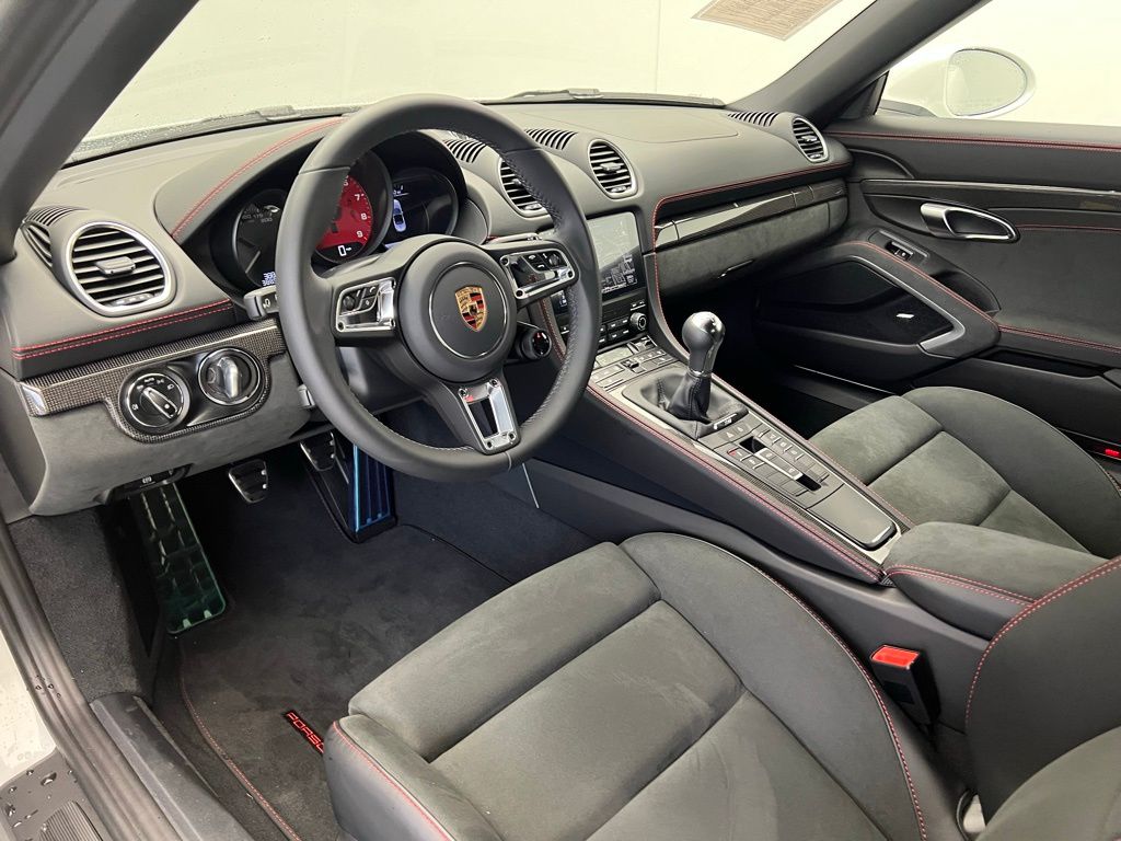 2025 Porsche Boxster GTS 4.0 photo 4