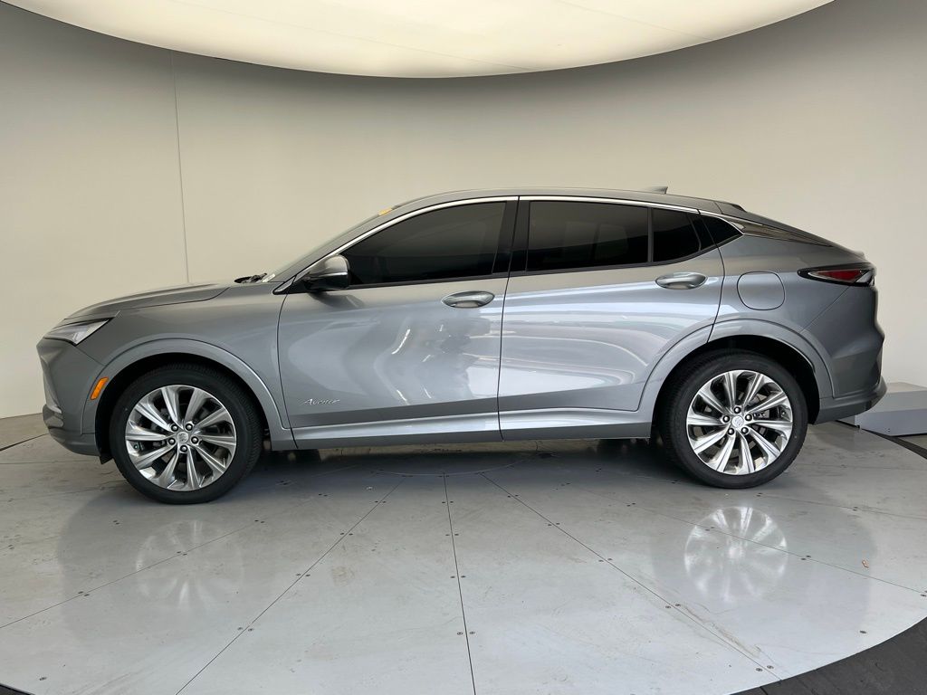 2024 Buick Envista Avenir photo 2