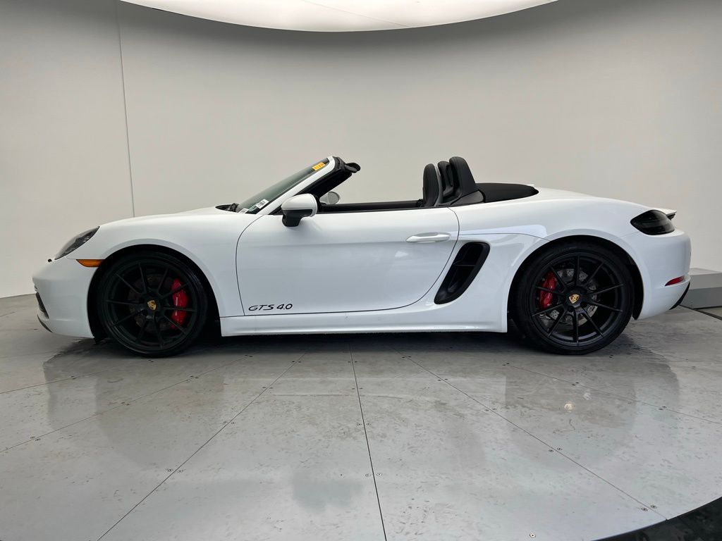 2025 Porsche Boxster GTS 4.0 photo 2