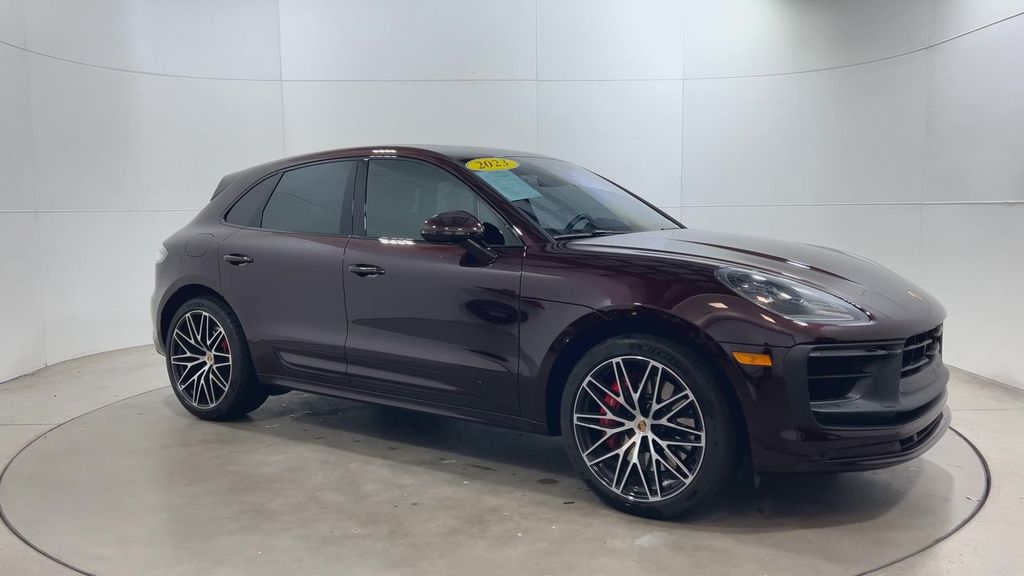 2023 Porsche Macan GTS photo 2