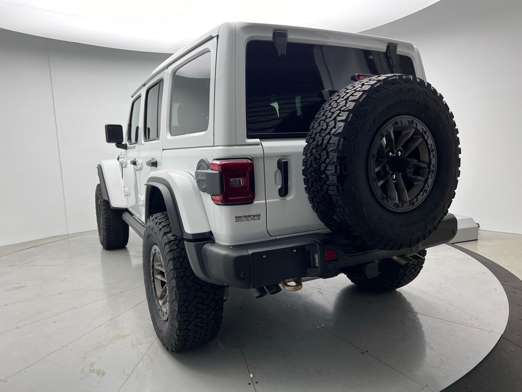 2024 Jeep Wrangler Rubicon 392 photo 3