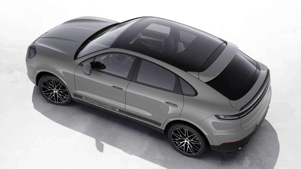 2026 Porsche Cayenne Coupe photo 4