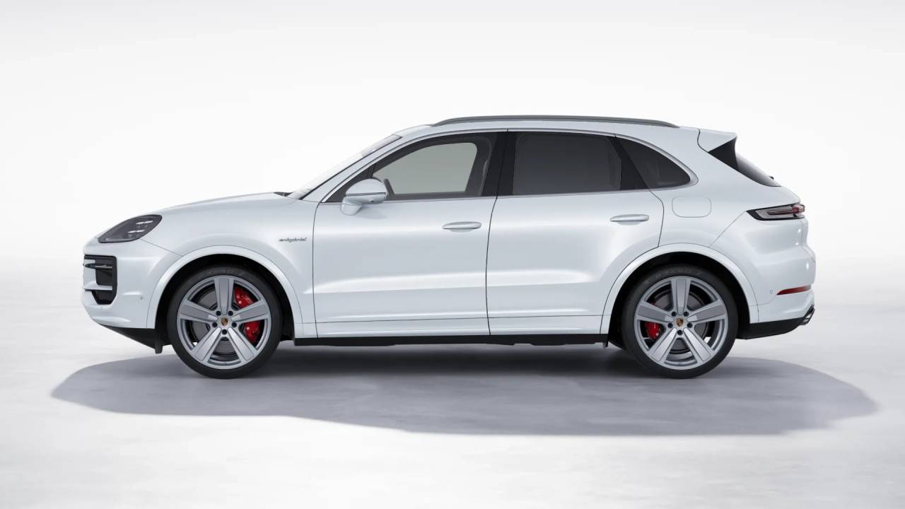 2026 Porsche Cayenne E-Hybrid S photo 2