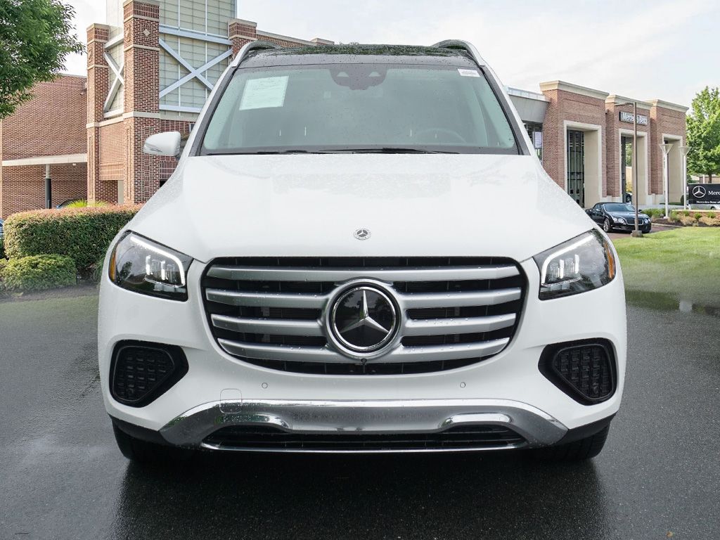 2024 Mercedes Benz GLS 450 photo 3