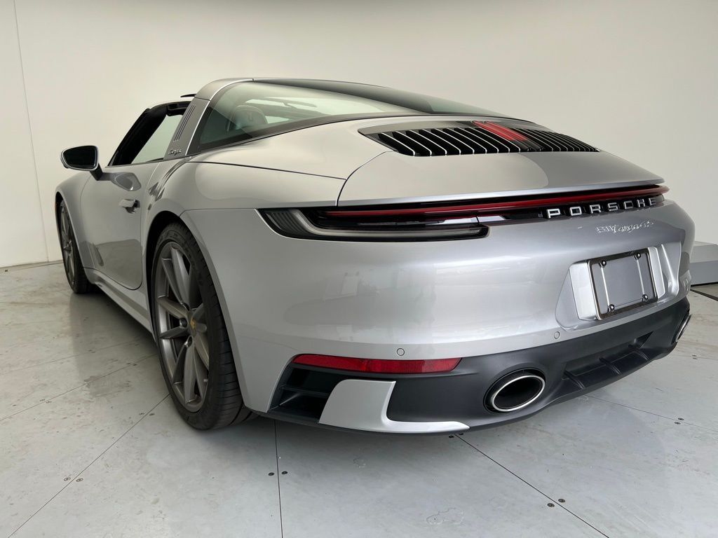 2024 Porsche 911 Targa 4S photo 3