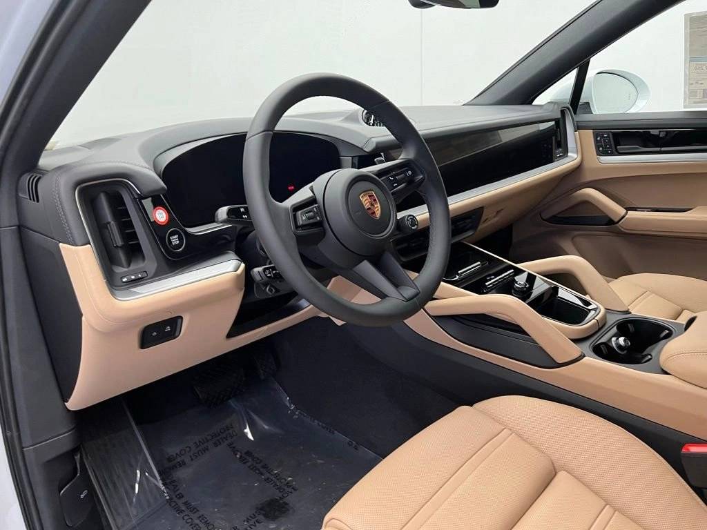 2025 Porsche Cayenne Coupe photo 4