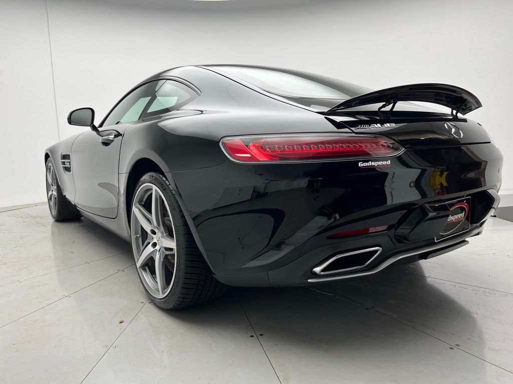 2017 Mercedes Benz AMG GT photo 3