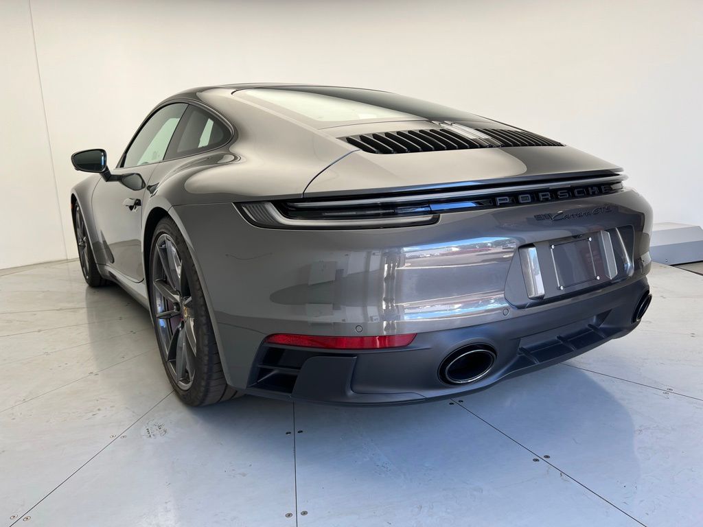 2023 Porsche 911 GTS photo 3
