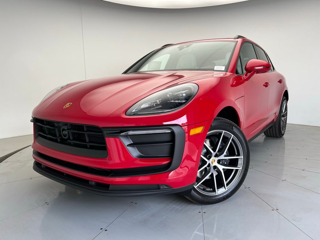 2025 Porsche Macan