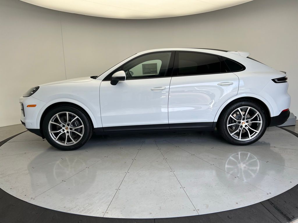2025 Porsche Cayenne Coupe photo 2