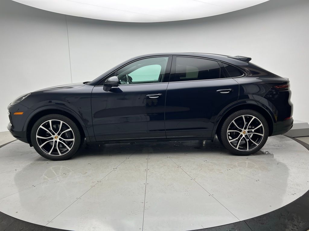 2022 Porsche Cayenne Coupe Base photo 3