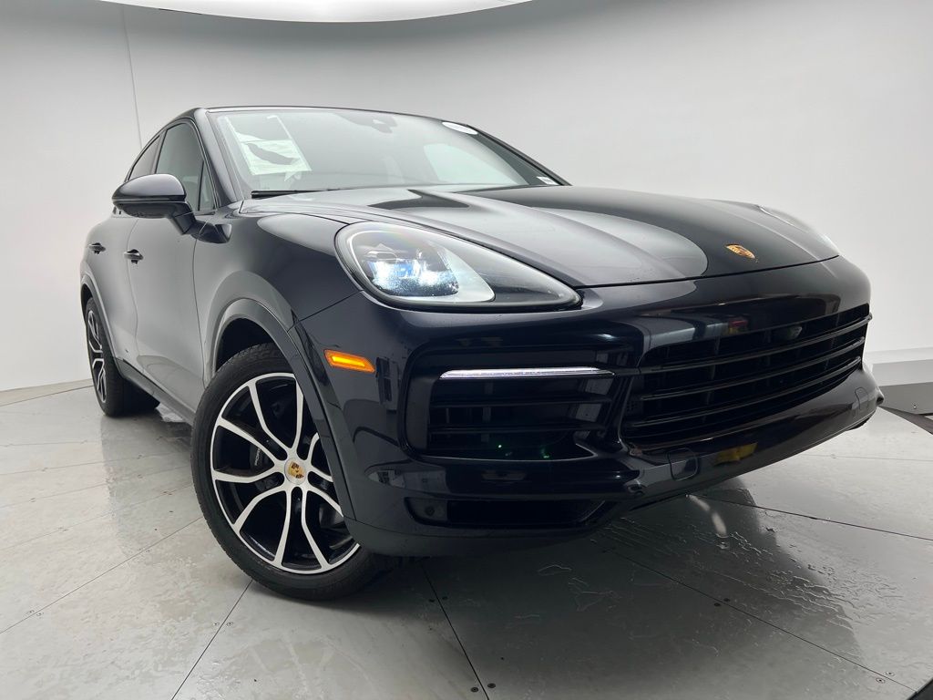2022 Porsche Cayenne Coupe Base photo 2