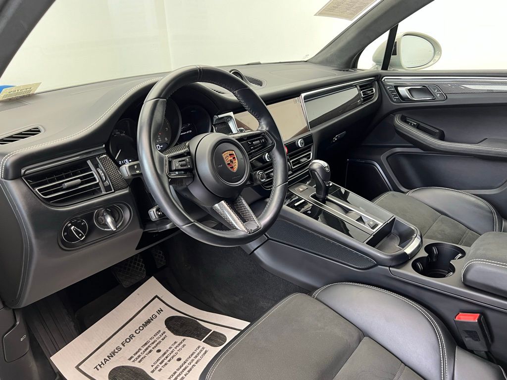 2024 Porsche Macan GTS photo 4